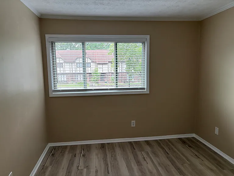 1189 Ashborough Dr SE #D — Photo 32