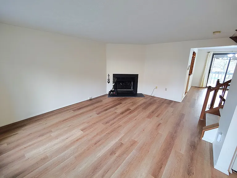 102 Sonnybrook Ct — Photo 6