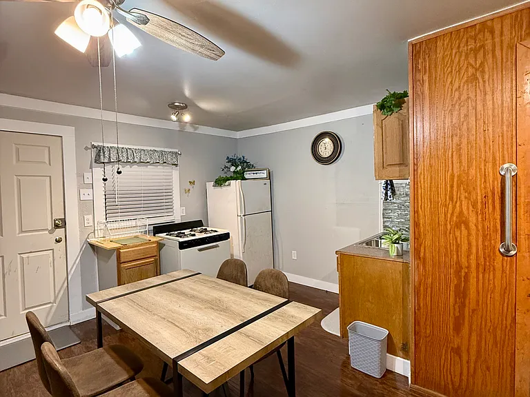 810 Haggin St #810 — Photo 8