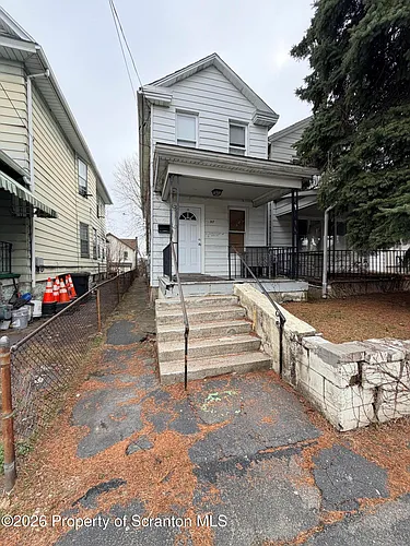 317 10th Ave Photo 1