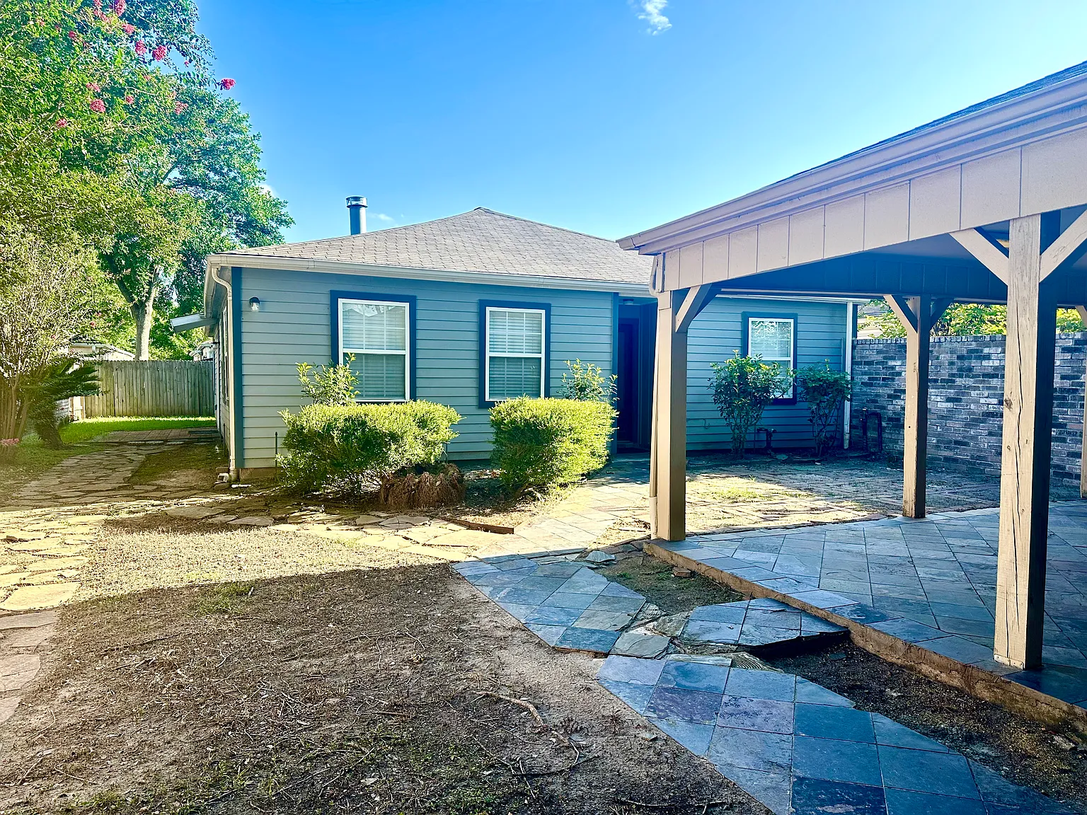 3 bed, 1500 sqft, $1,950 — Photo 3