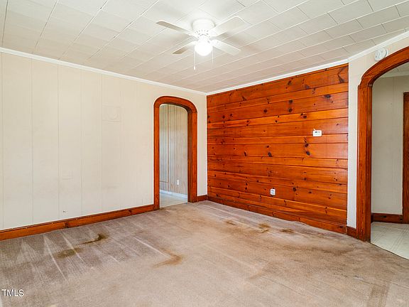 5th image of 618 James St