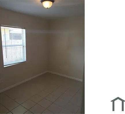 5551 Kelly Dr N — Photo 7