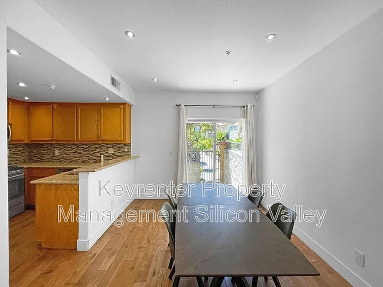 3157 Regency Ave #612 — Photo 6