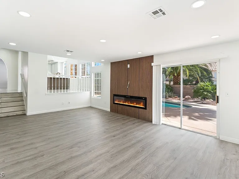 9417 Low Tide Ct — Photo 24
