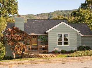 1715 Colonial Ridge Rd, Johnson City, TN 37604