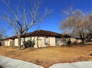 2112 Rose Rd, Pearland, TX 77581