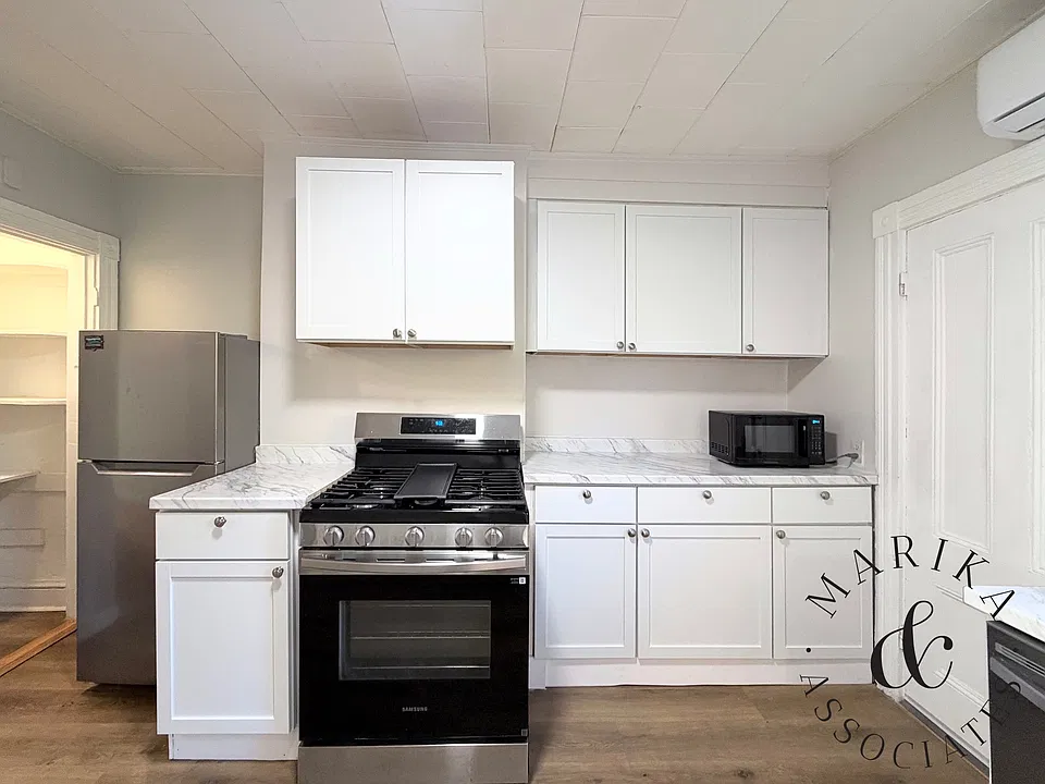 2 Sherman St #2