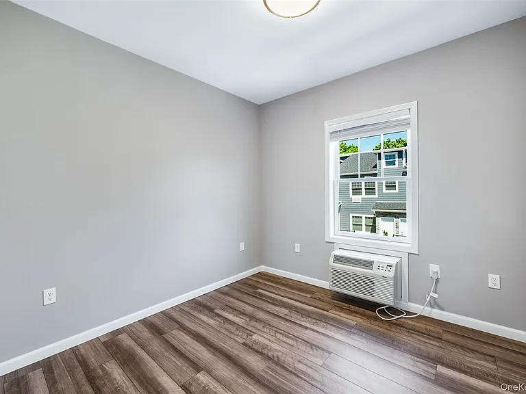 108 N Kensico Ave #5A — Photo 12