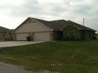 112 Brock Hill Ln, Weatherford, TX 76088