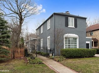 1617 Greenwood Ave, Wilmette, IL