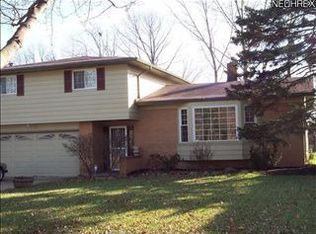 22380 Sandalwood Rd, Bedford Heights, OH