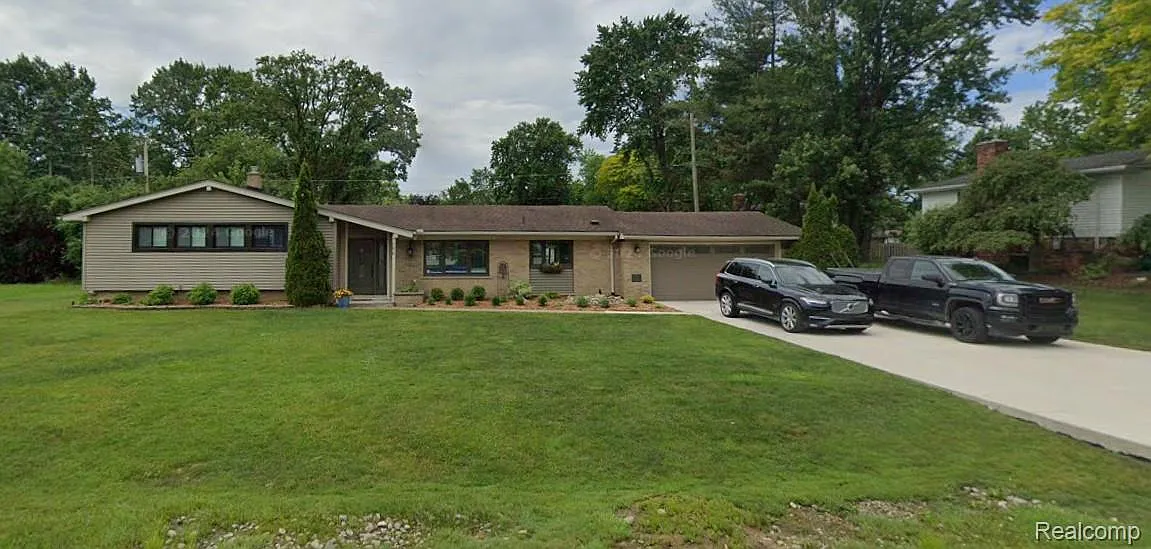 7070 Riverstone Rd photo 1