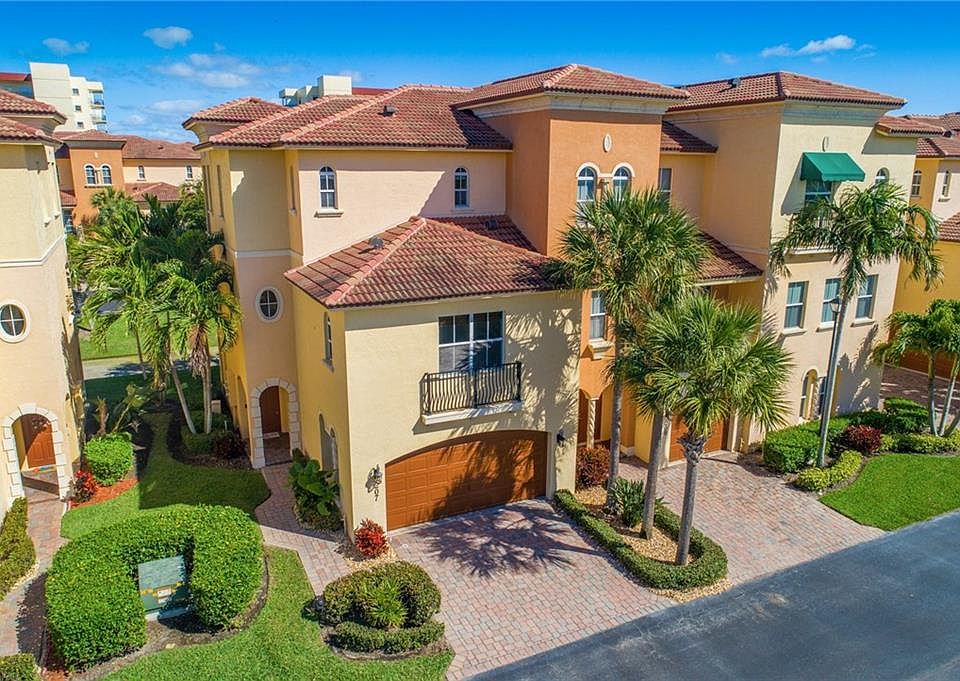 1st image of 207 Ocean Bay Dr