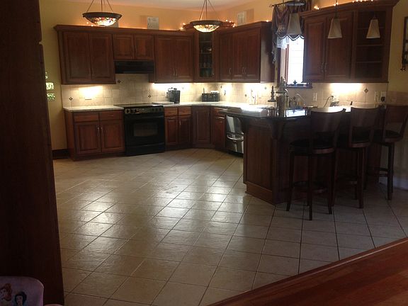 3rd image of 2068 Fox Chase Cir NE