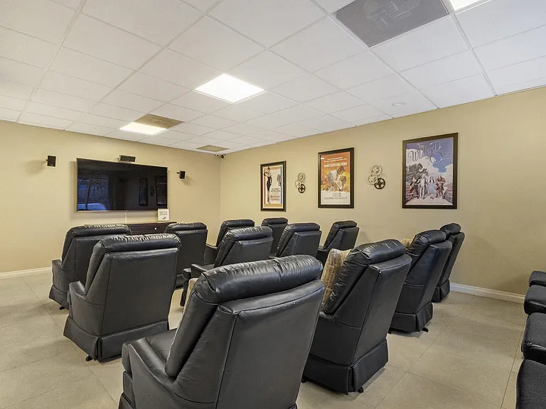 3900 Galt Ocean Dr #2114 — Photo 38