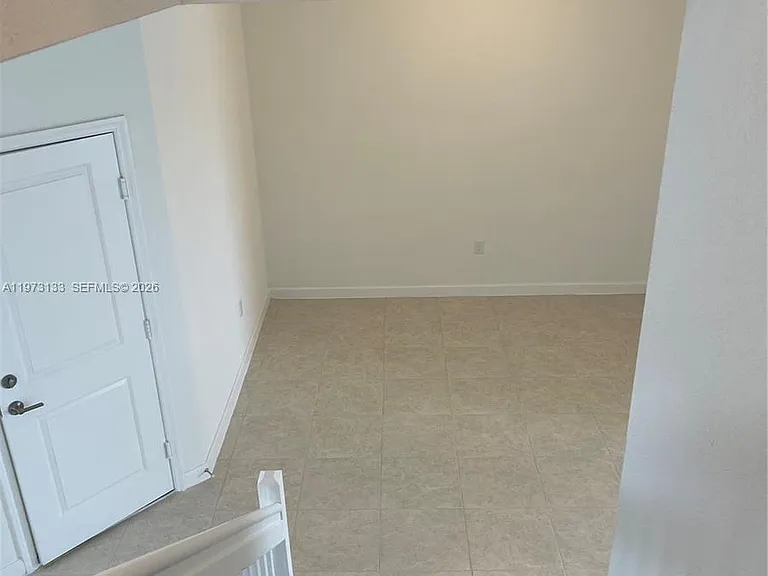 20564 NE 5th Pl — Photo 16