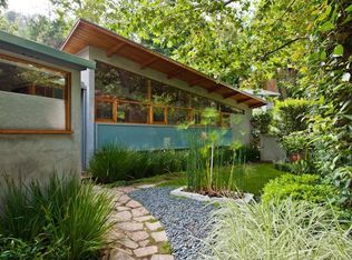 707 Brooktree Rd, Pacific Palisades, CA 90272