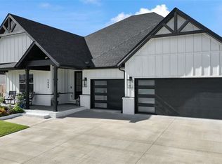 1600 Westridge Ln, Centerton, AR 72719