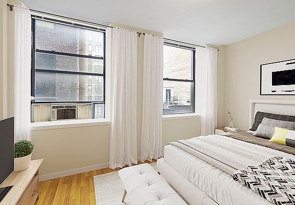 2nd image of 114 E 28th St APT 4C