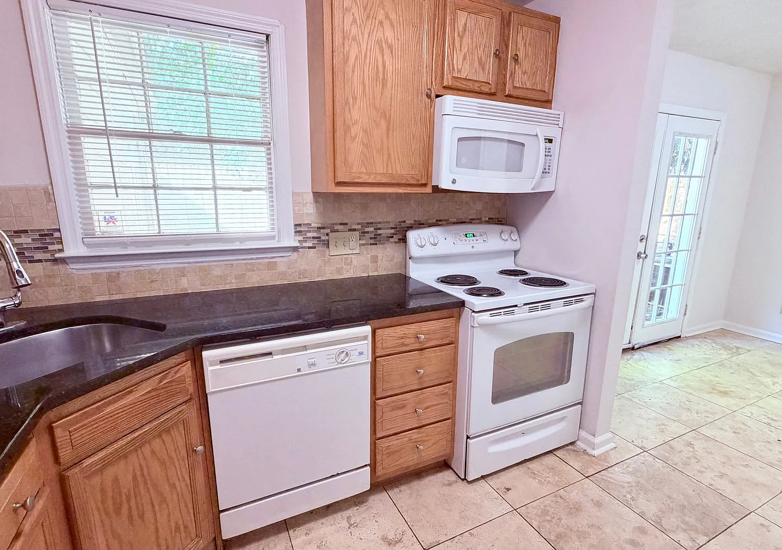 708Burnt — Photo 3