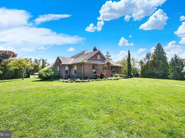815 E Main St, Waynesboro, PA 17268