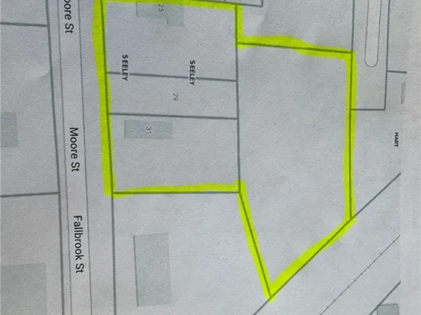 29-31 Moore St, Geneva, NY 14456