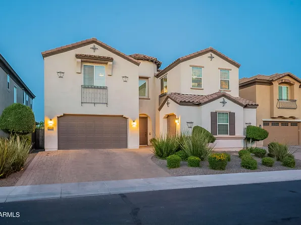 951 S WAYNE Drive, Chandler, AZ 85225