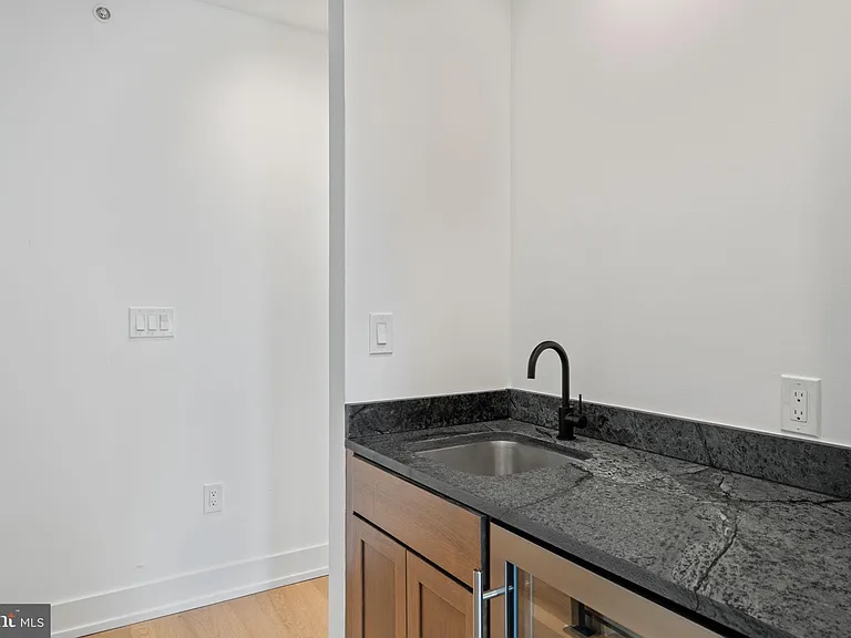 706 Latona St #I — Photo 21