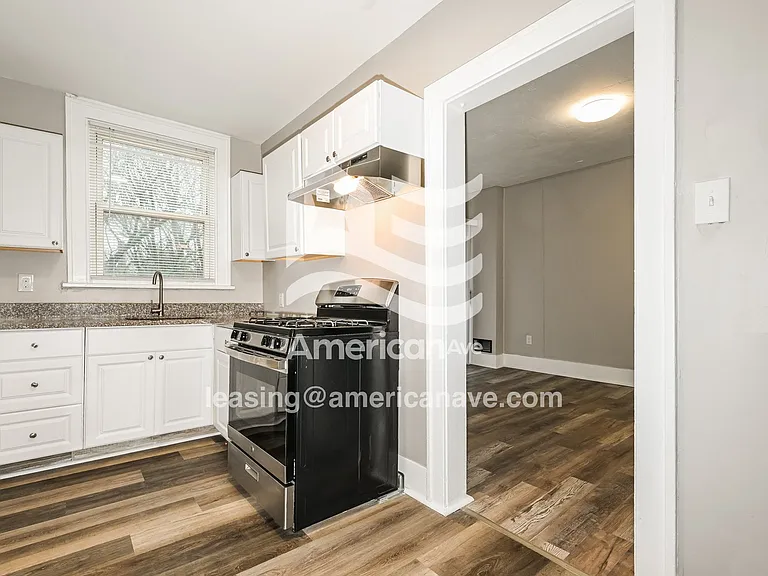 358615_005_kitchen_13650530.jpg