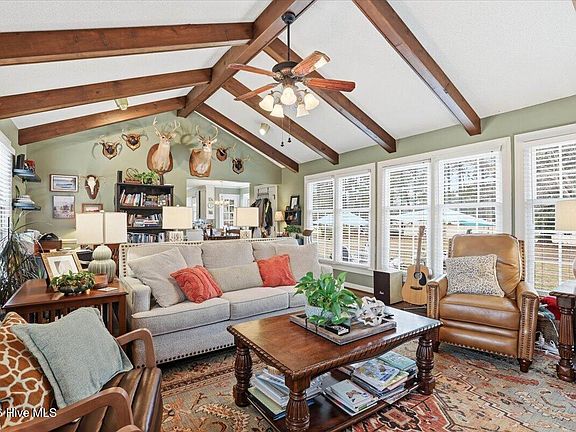 5th image of 206 Ramblewood Drive