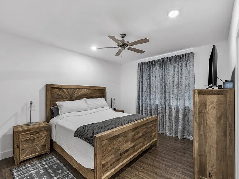 Flat Creek Apartments — Photo 7