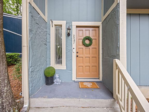 4th image of 3207 W Wimbledon Drive