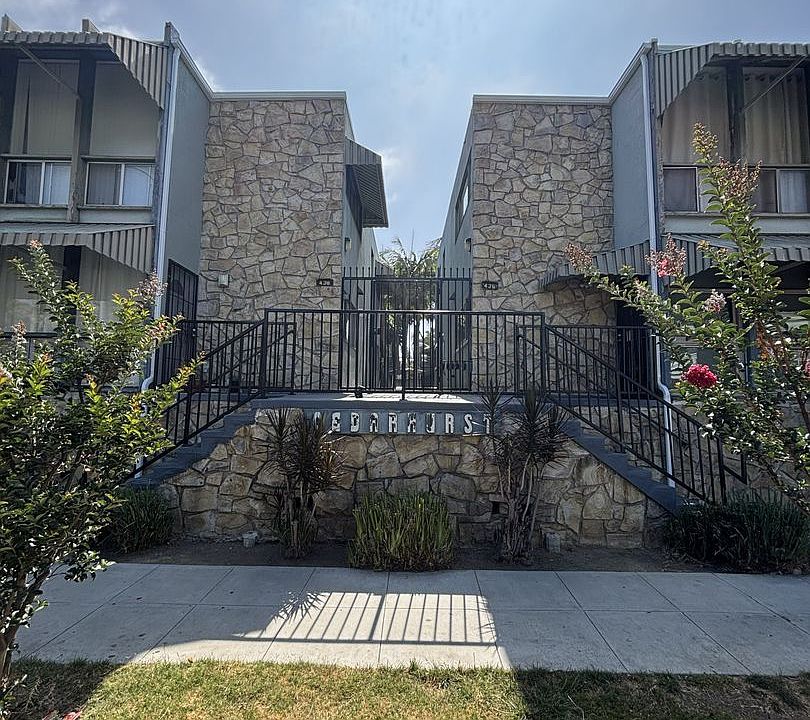 1st image of 438 Cedar Ave Unit 3