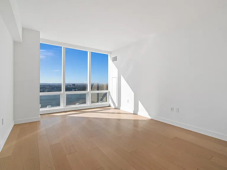 15 Hudson Yards #33F — Photo 6