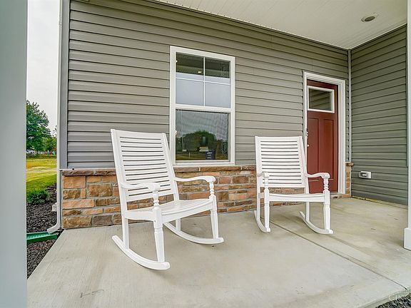 2nd image of 1711 Parkfield Way