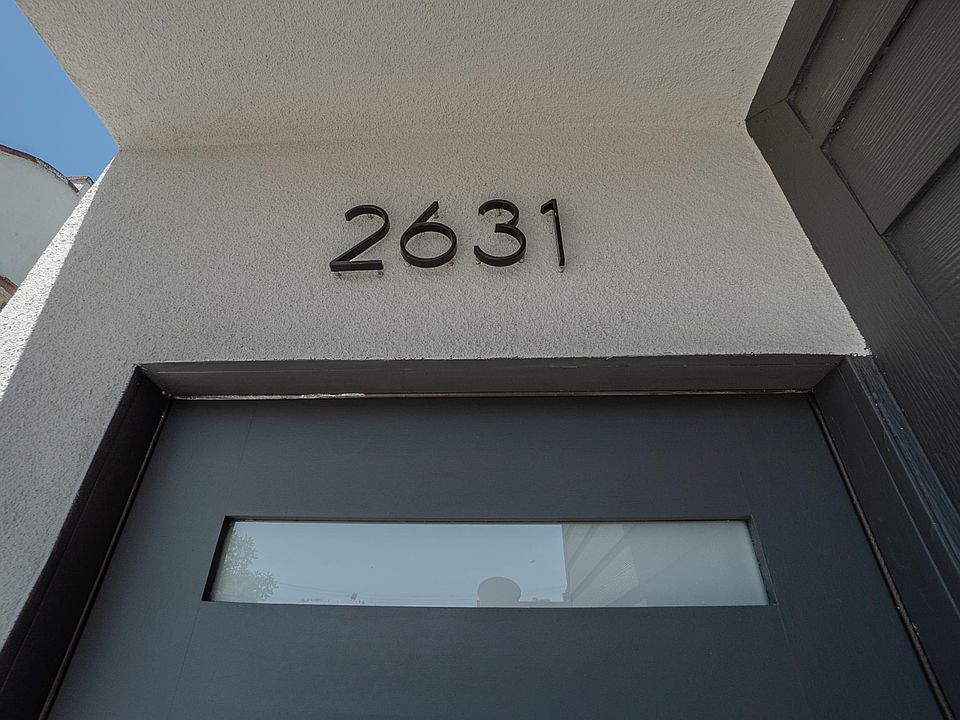 1st image of 2631 S La Salle Ave