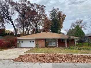 2428 Club Dr, South Bend, IN