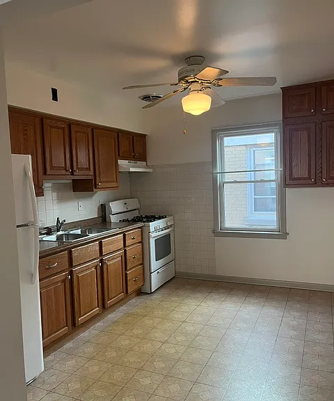 8511 W Cermak Rd #2S — Photo 6
