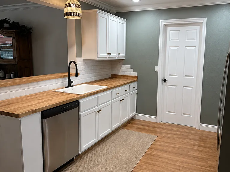 3813 San Luis Dr — Photo 4