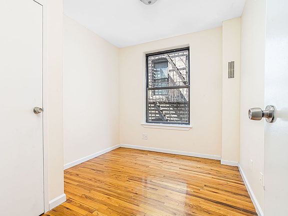 5th image of 66 Pinehurst Ave APT B1