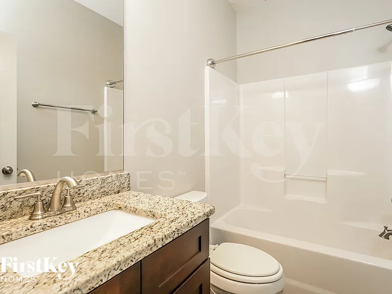 123 Lansdowne Pl — Photo 13