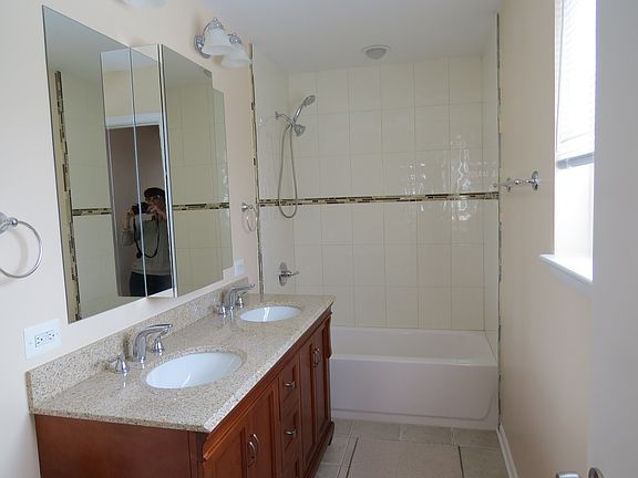 5th image of 1420 Shermer Rd APT J