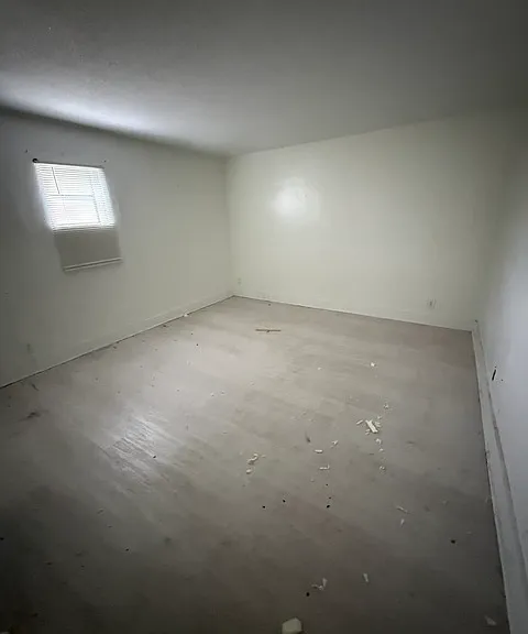 Anchor Bay Apartments — Photo 37