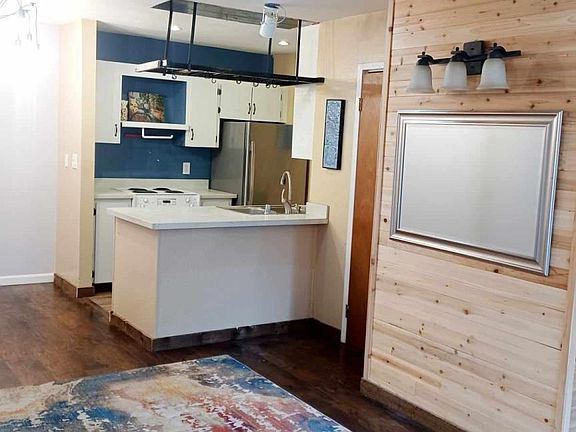 3rd image of 387 Imperial Way APT 10