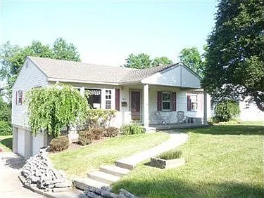 8442 Van Dr photo 1