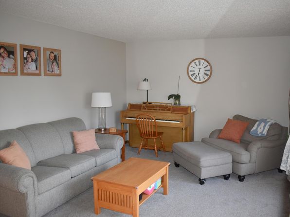 976 22nd St SE, Rochester, MN 55904