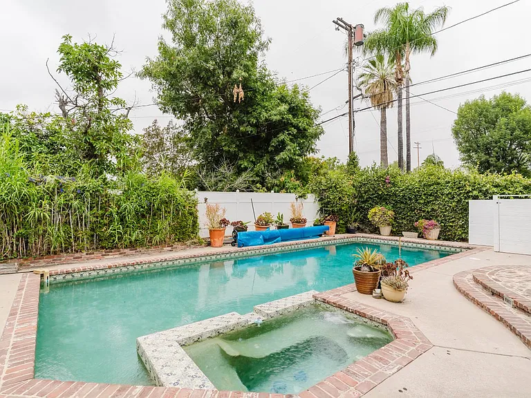 13405 Tiara St — Photo 46