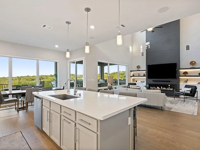 7337 Jument Dr — Photo 17