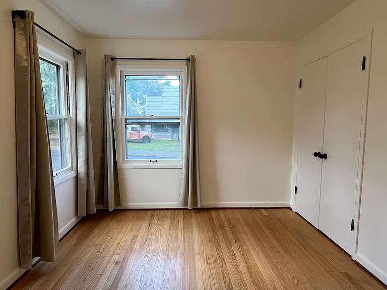 5005 SE Woodward St — Photo 8
